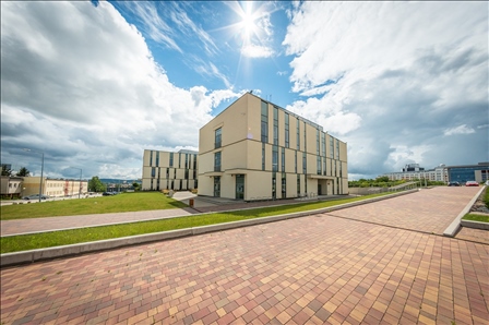 美國斯坦福大學(xué)、加州大學(xué)伯克利分校、加州州立大學(xué)三校博士后研究班